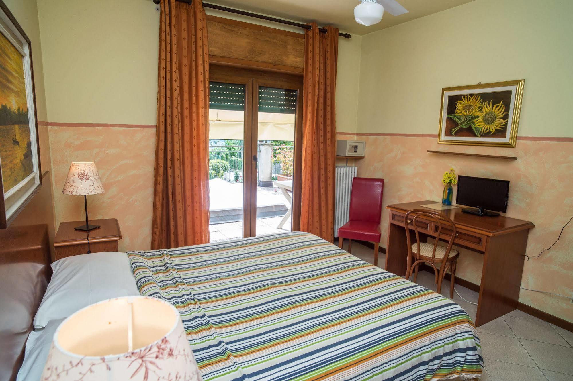 Hotel Madonna Della Neve Pettenasco Zewnętrze zdjęcie