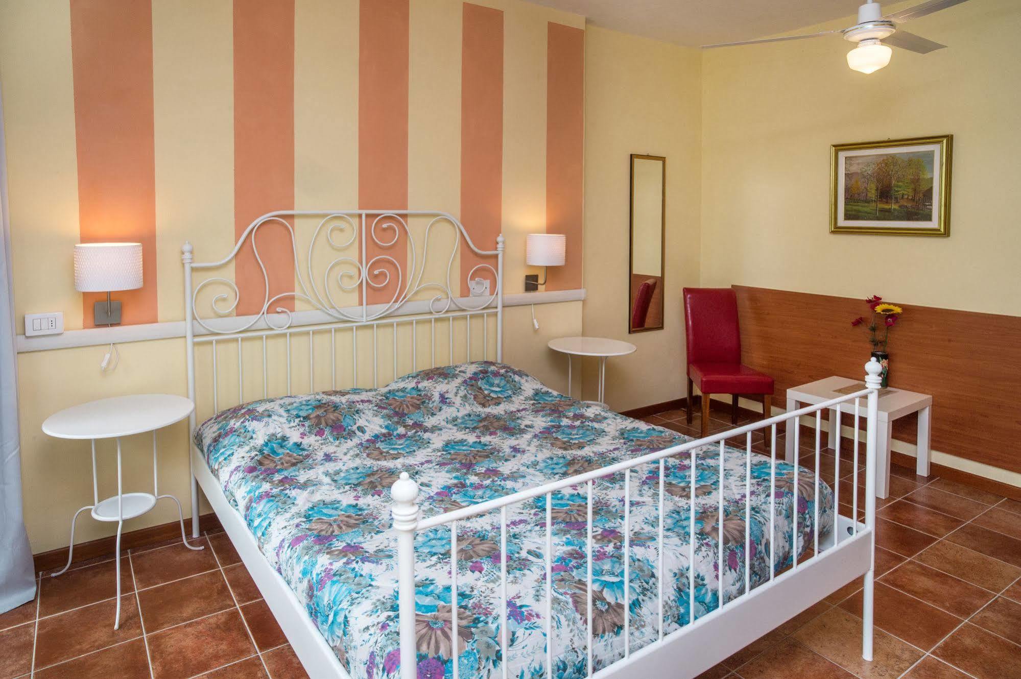 Hotel Madonna Della Neve Pettenasco Zewnętrze zdjęcie