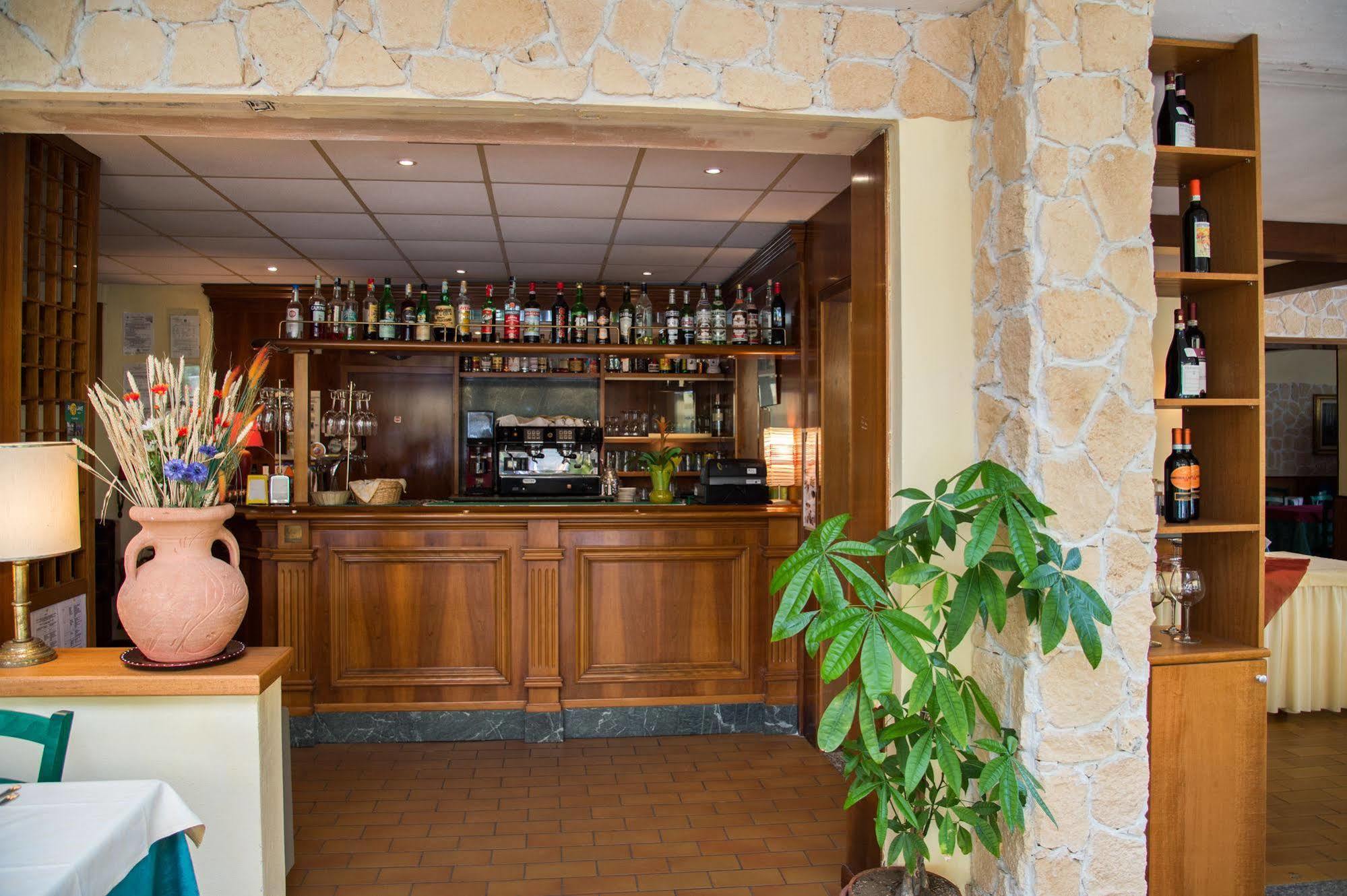 Hotel Madonna Della Neve Pettenasco Zewnętrze zdjęcie